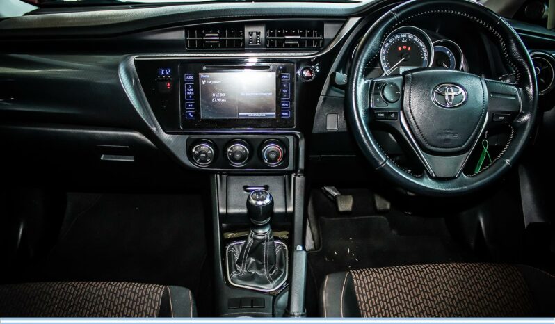 2018 Toyota Auris 1.6 XS full
