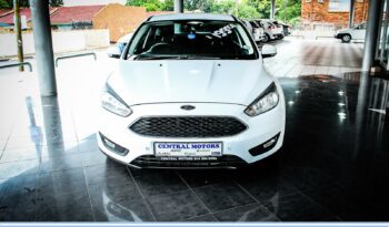 2017 Ford Focus Sedan 1.5T Trend full