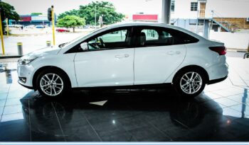 2017 Ford Focus Sedan 1.5T Trend full