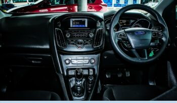 2017 Ford Focus Sedan 1.5T Trend full