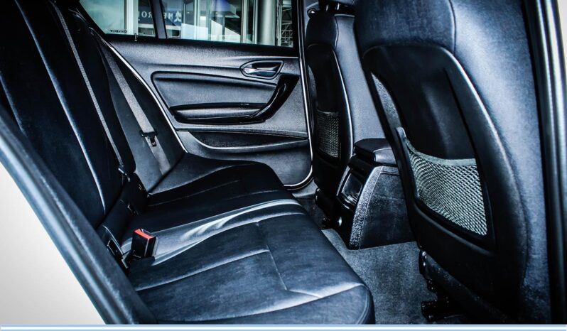 2018 BMW 1 Series 120i 5-Door Auto full