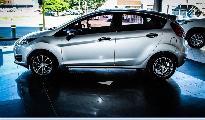 2016 Ford Fiesta 5-Door 1.0T Ambiente full