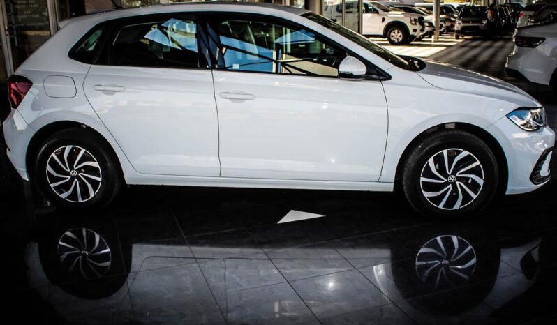 2024 Volkswagen Polo Hatch 1.0TSI Life Manual full